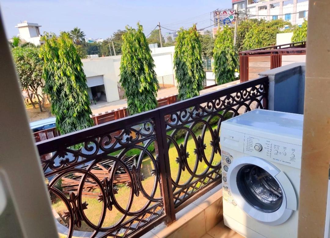 When In Gurgaon - Artemis Hospital 1 Min Walk, Fortis & Medanta 4 Mins Drive エクステリア 写真